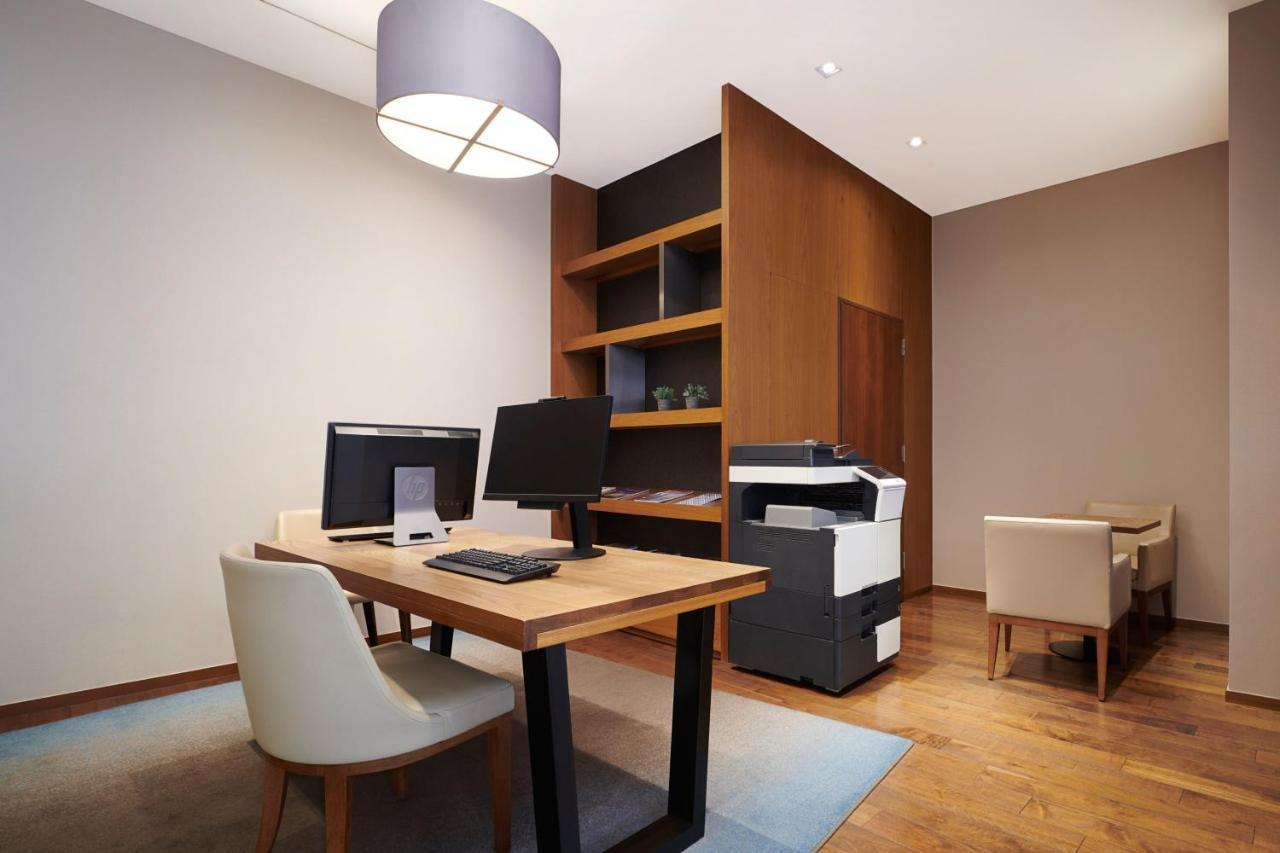 Hotel Courtyard By Marriott Seoul Times Square Esterno foto
