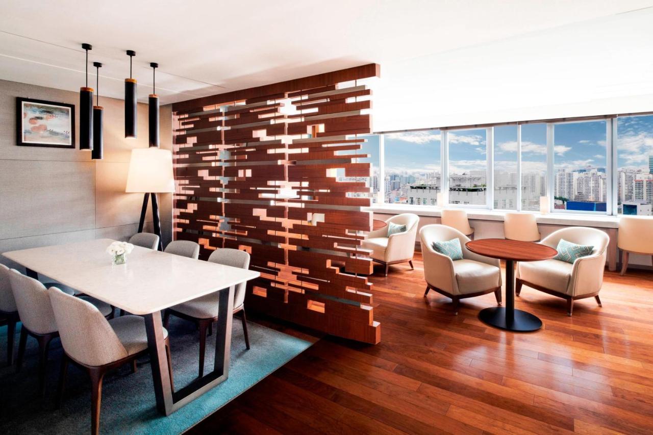 Hotel Courtyard By Marriott Seoul Times Square Esterno foto