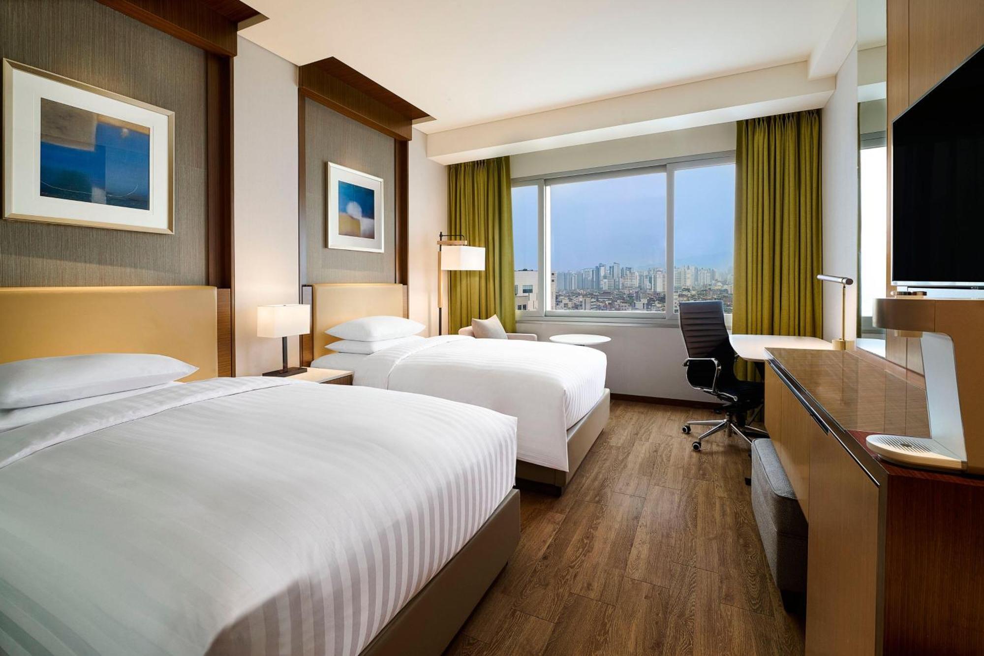 Hotel Courtyard By Marriott Seoul Times Square Esterno foto